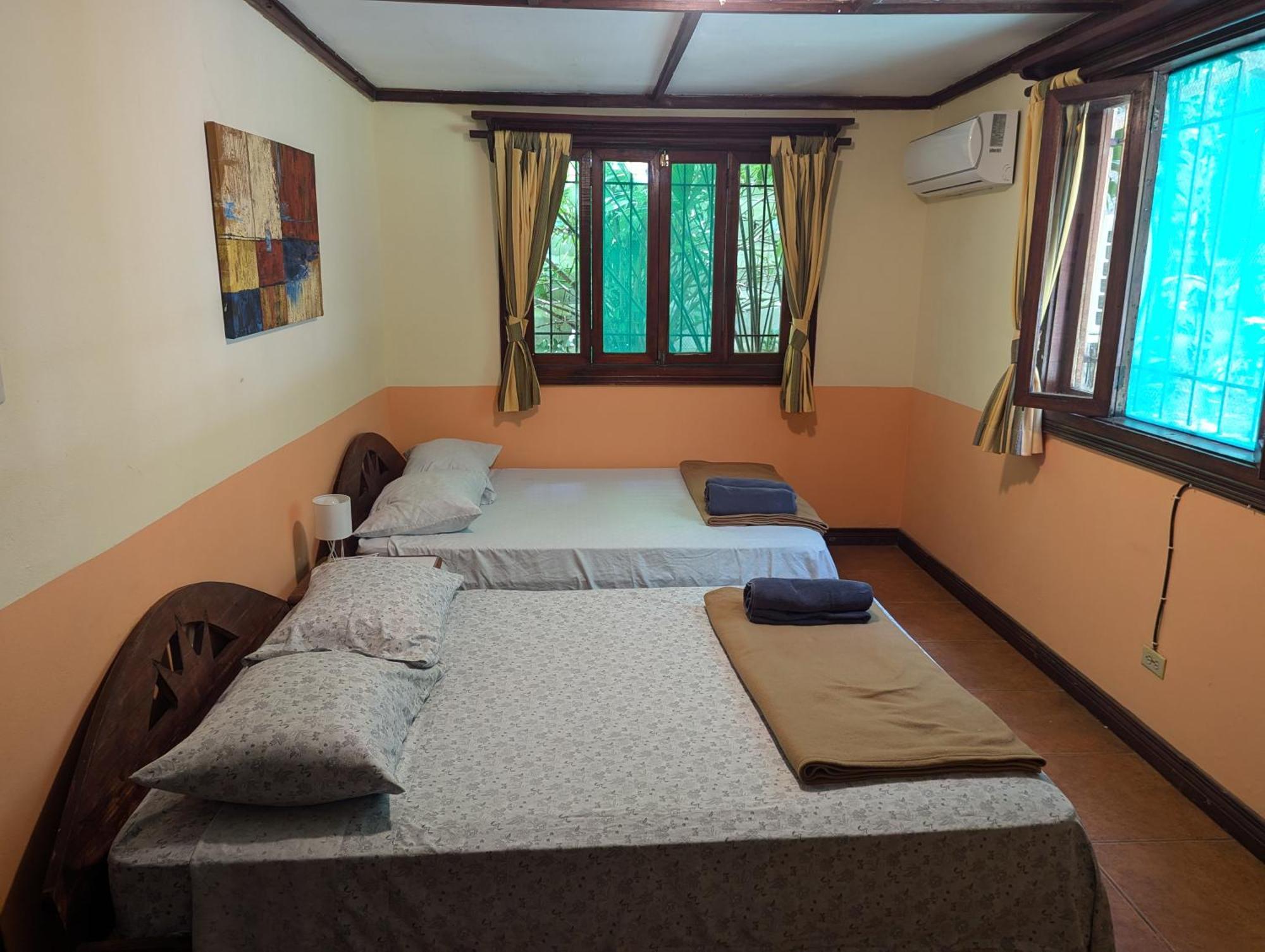 Tasty Dayz Hostel Puerto Viejo de Talamanca Экстерьер фото