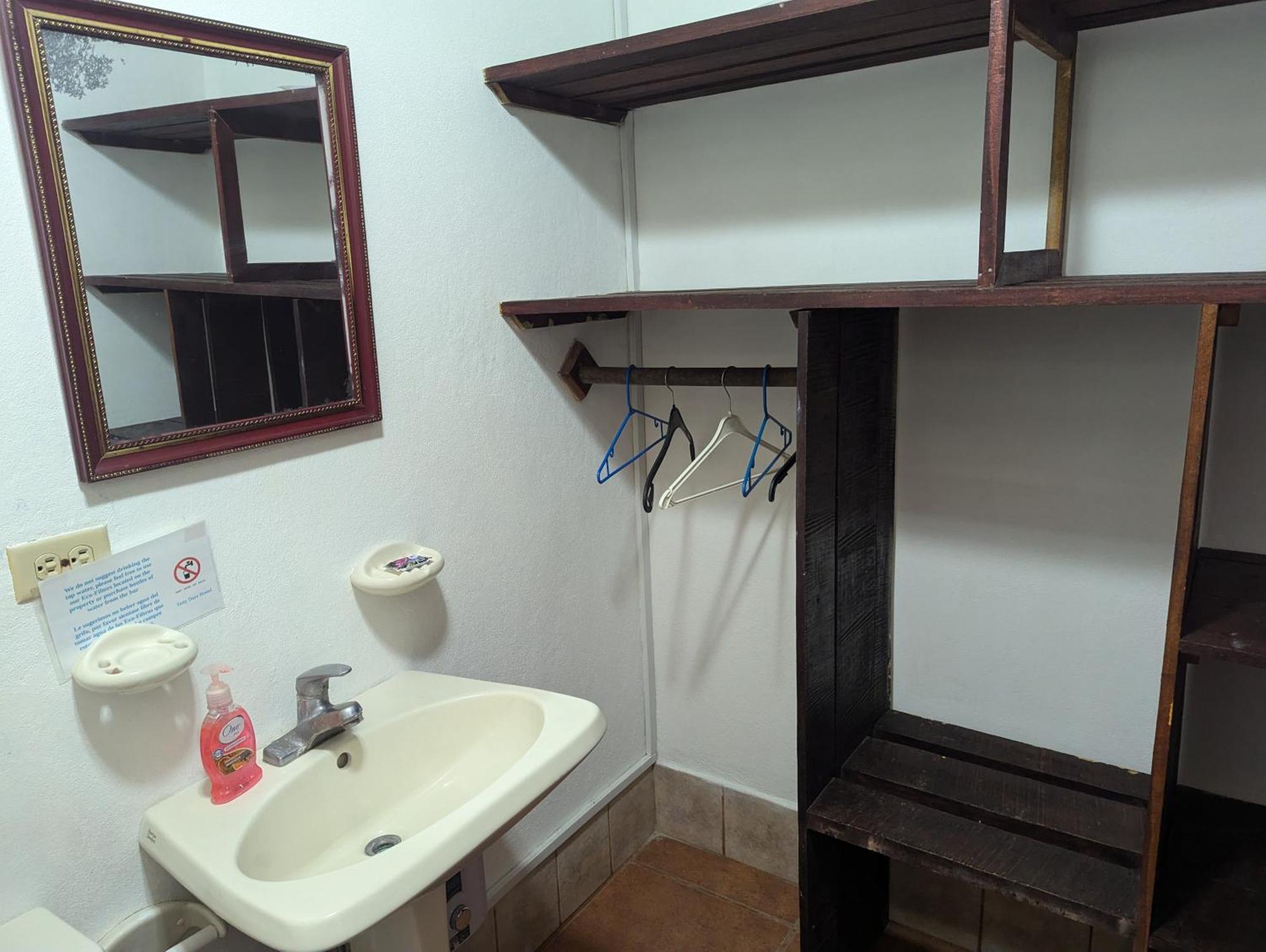 Tasty Dayz Hostel Puerto Viejo de Talamanca Экстерьер фото